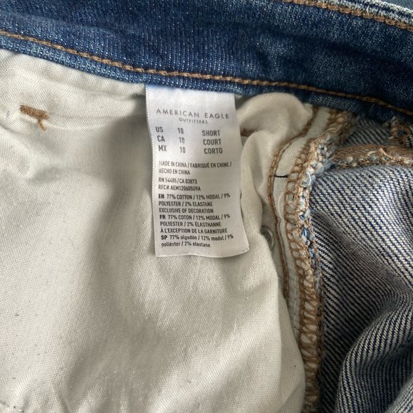 American Eagle Boyfriend Jeans - Picture 2 of 3